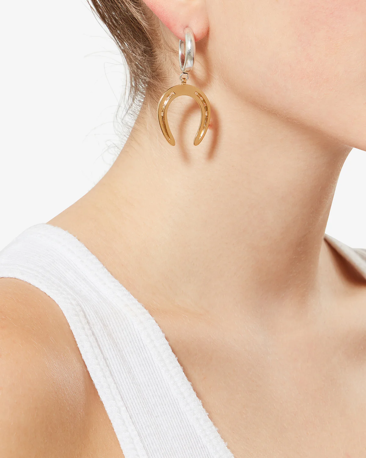 1484-byrne-earrings-1.webp BYRNE EARRINGS