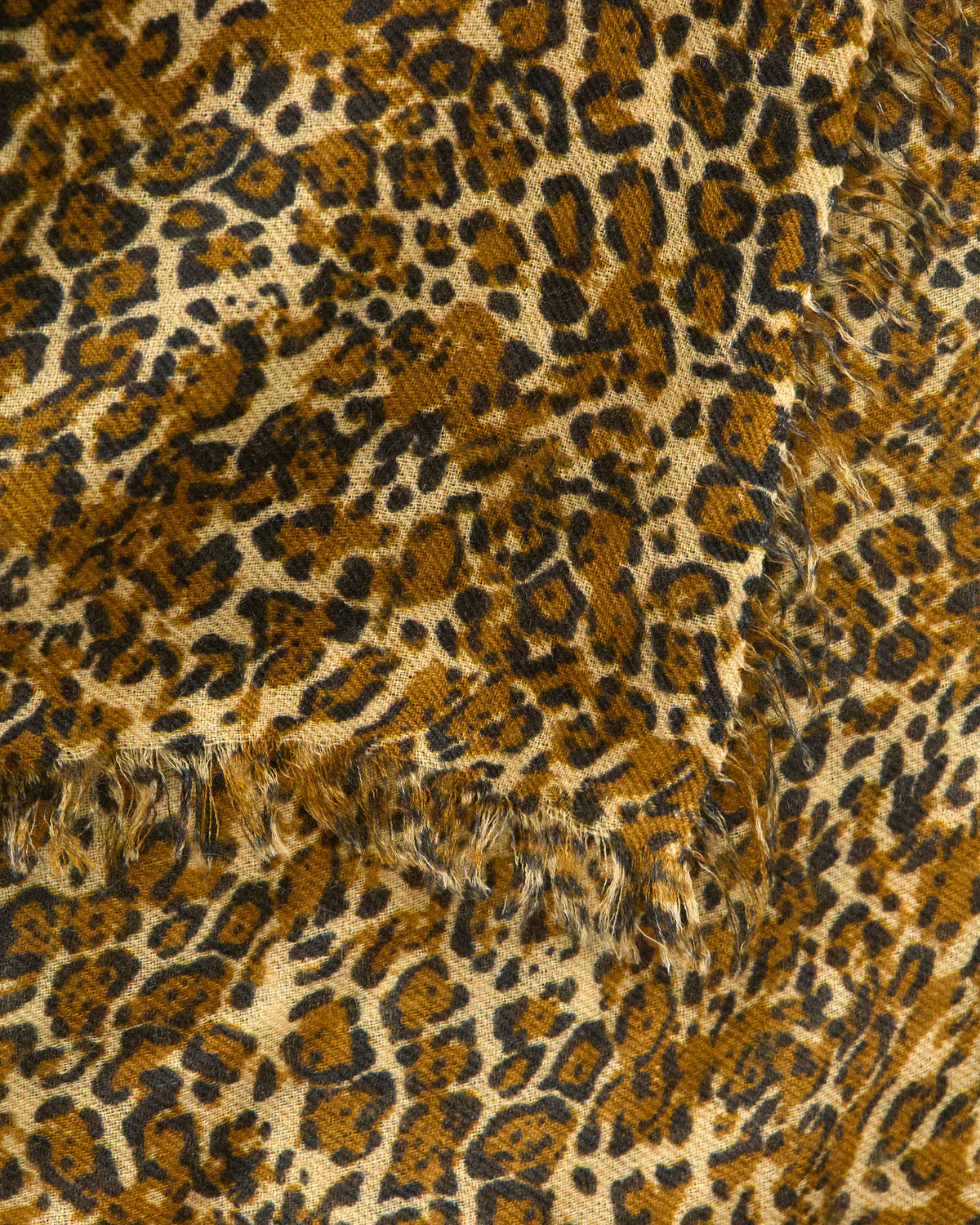 1807-madicia-scarf-3.webp Madicia scarf