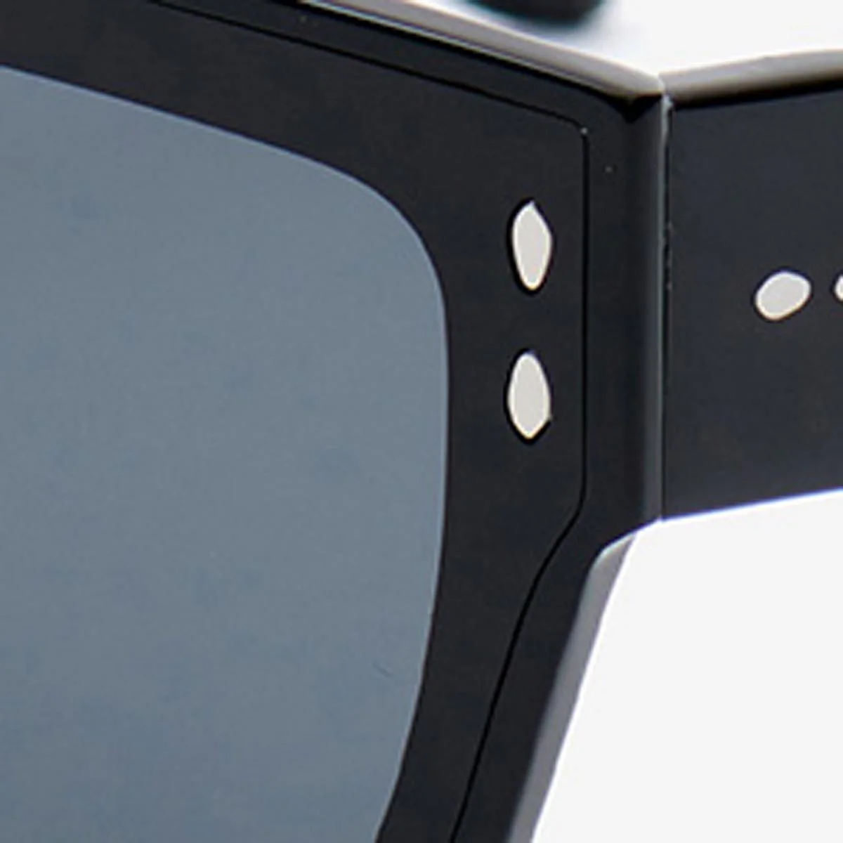 2052-niby-sunglasses-3.webp Niby Sunglasses