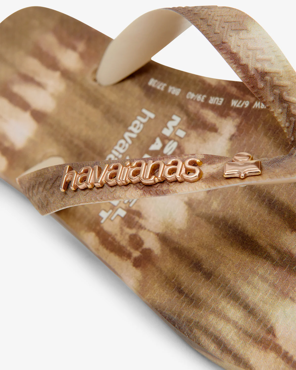 547-havaianas-ikat-print-sandals-3.webp HAVAIANAS IKAT PRINT SANDALS